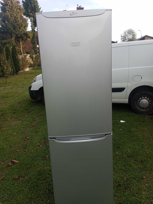 Lodówka Ariston z zamrazalnikiem