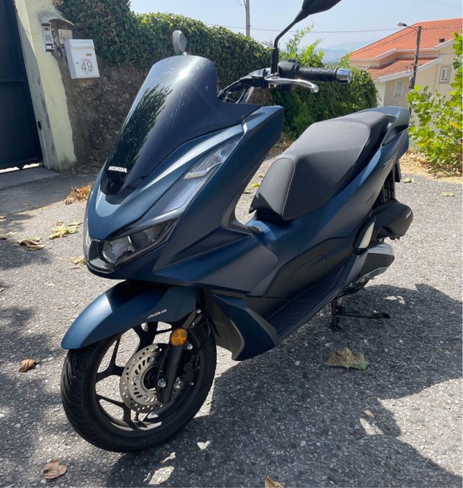 Vendo mota PCX  usada-como nova