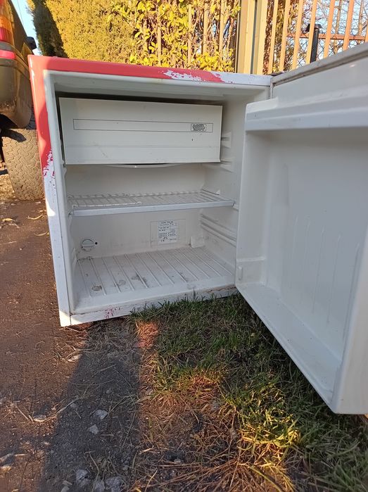 Chłodziarka/ Lodówka absorpcyjna POLAR sprawna kamper przyczepa