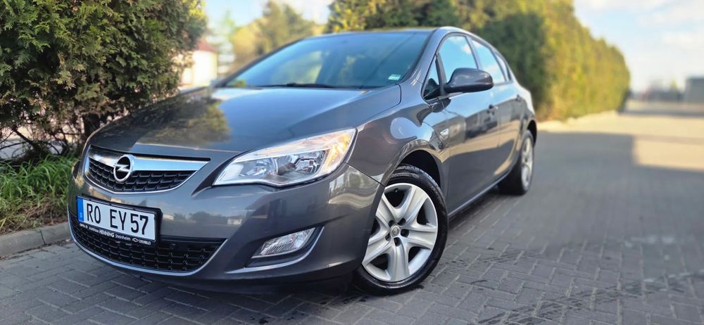 Opel Astra 1.6  115KMLed Klima PdC Import Raty Opłaty !!!