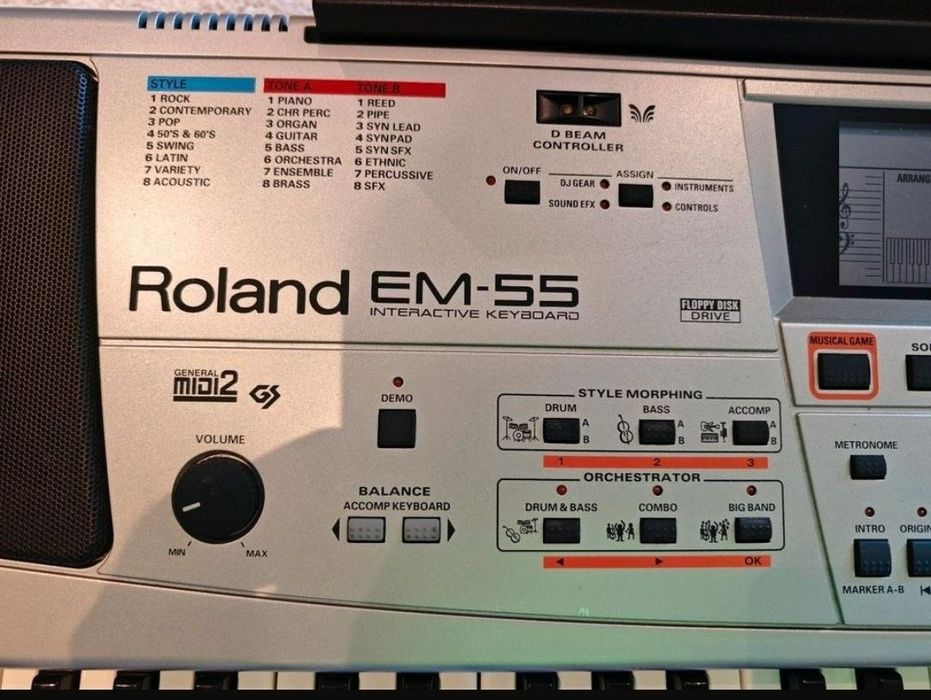 Синтезатор Roland EM-55