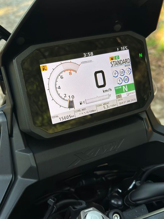 Honda X-ADV como nova