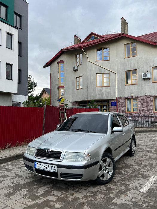 Продам шкоду октавію тур