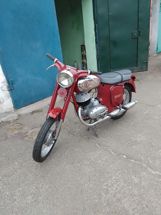 Мотоцикл CZ 175 1963 року випуску