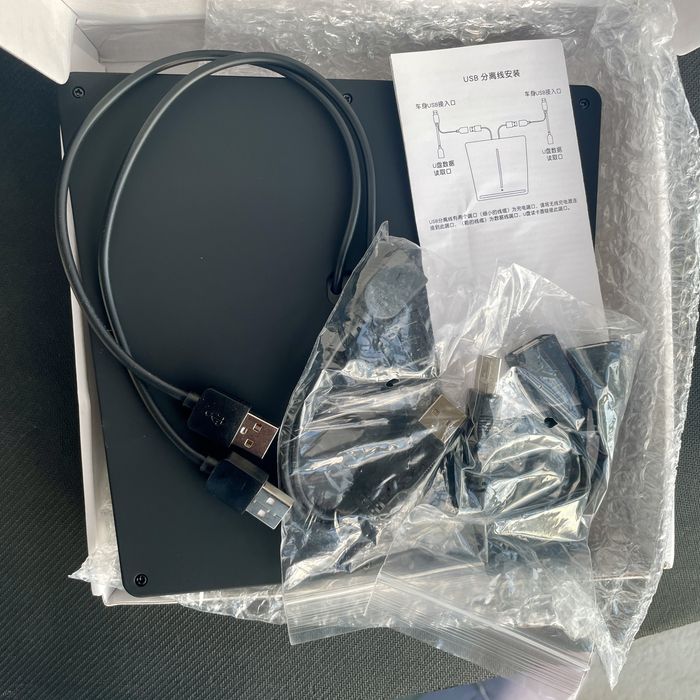 Безпровідне зарядне для телефона tesla 3 10w