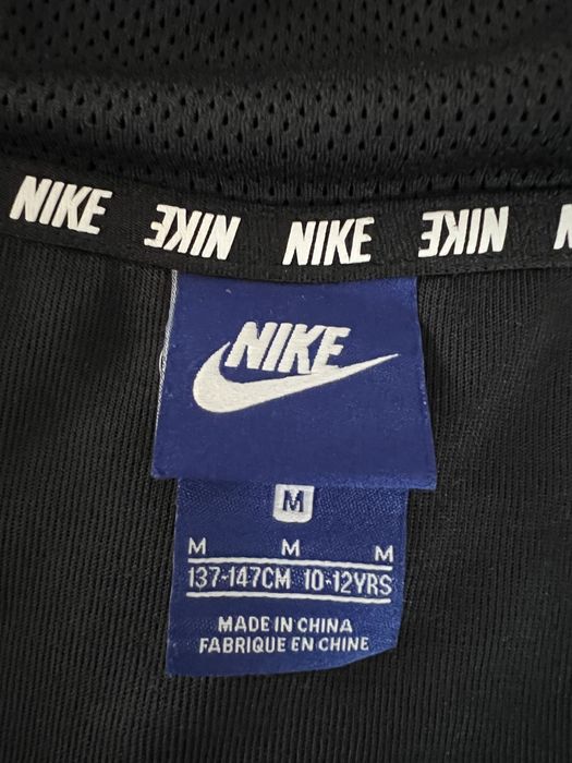 Rozpinana bluza czarna z kapturem r. 137-147 Nike