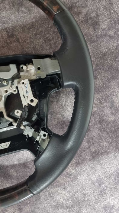 Руль с деревом Toyota LC200