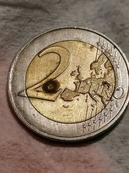 Moeda comemorativa de 2€ de 2017 de Malta com defeito - Rara