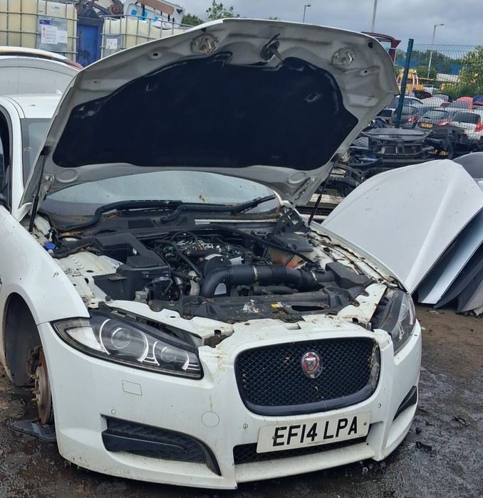 Przód kompletny jaguar XF 2014r rsport