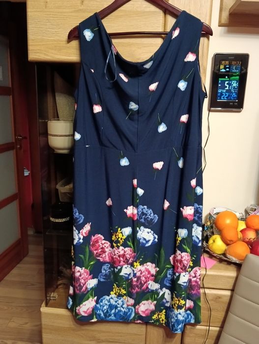 Sukienka lejąca na podszewce 52 54