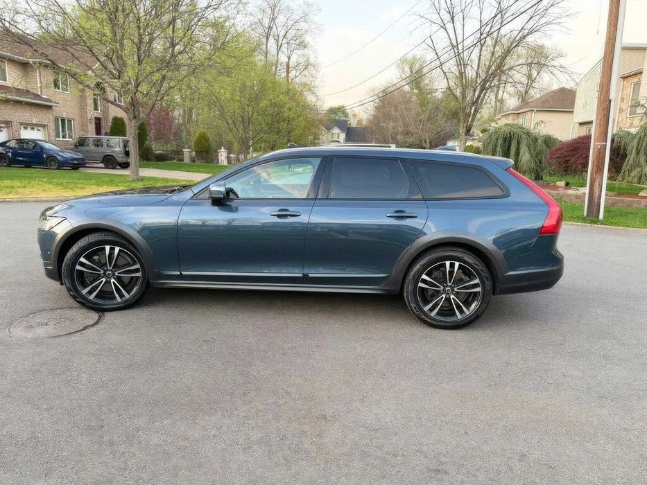 Volvo V90      2018