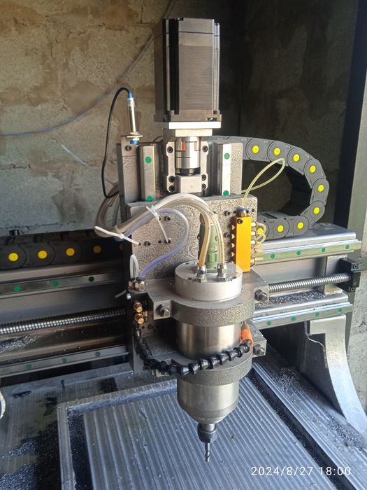 Чпу фрезерний верстат