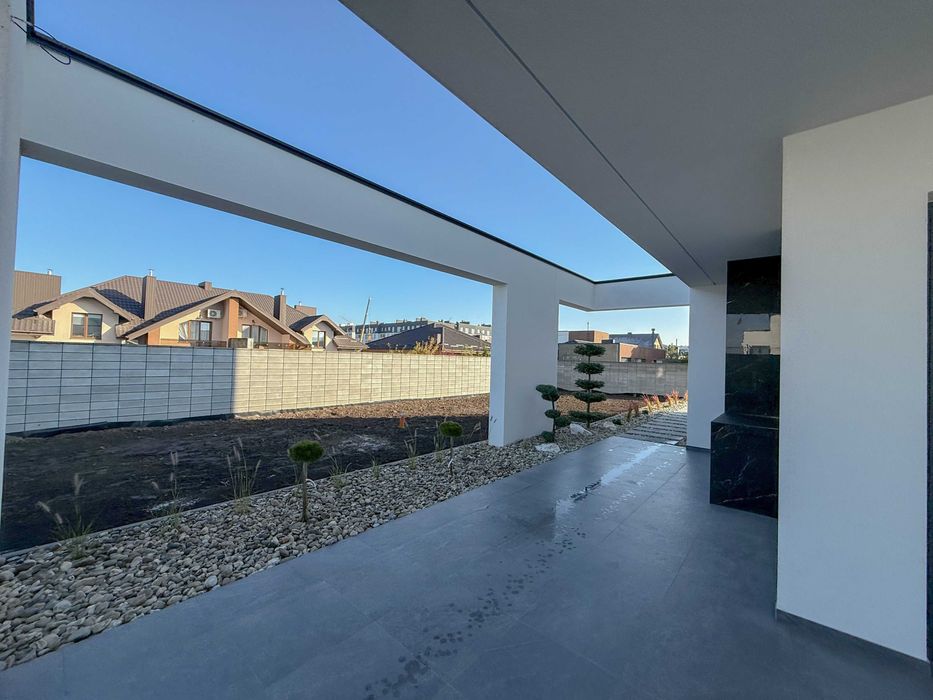 Стильний будинок, де преміум-якість поєднана з комфортом і затишком