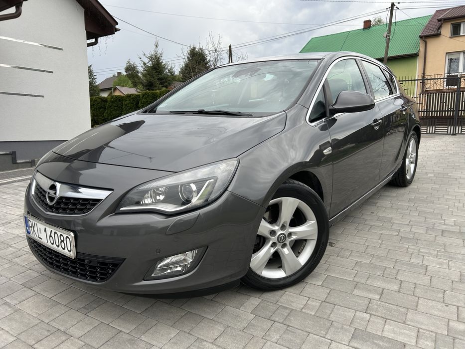 Opel Astra J 2.0 CDTi 160KM 6 biegów Alu 17! Bixenon! Zadbana!