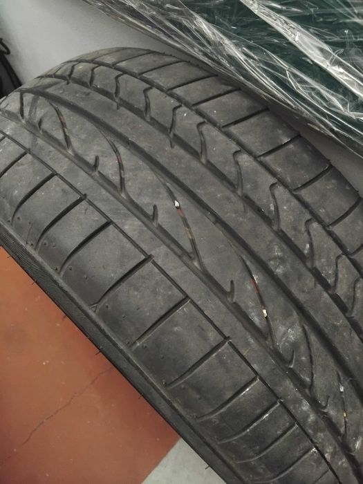 1 Pneu Bridgestone Potenza 245/45/R18  100Y