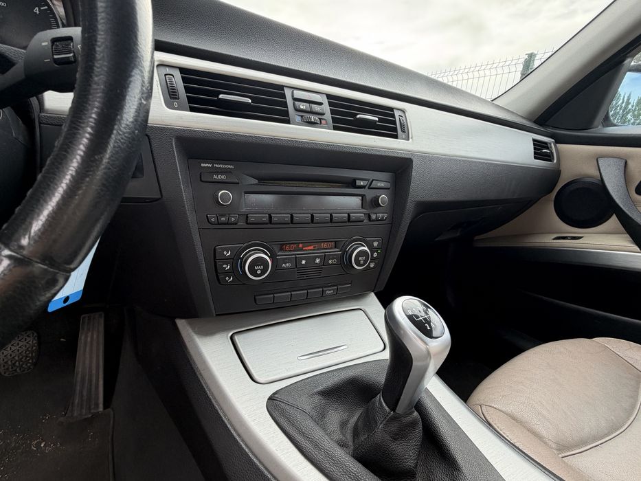 BMW E90.