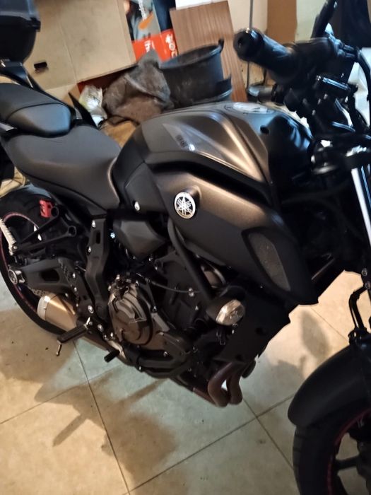Yamaha MT 07 igual a nova
