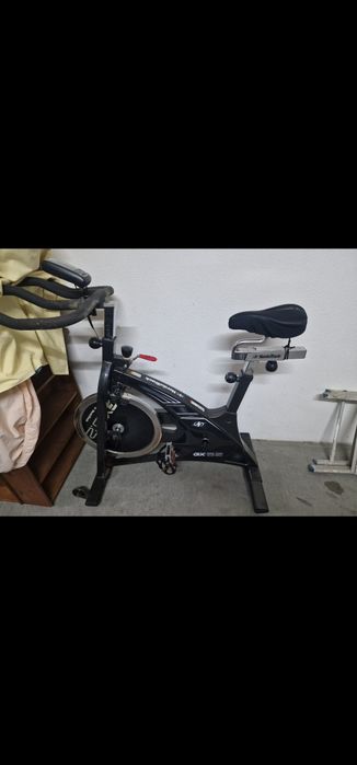 Bicicleta de ginásio