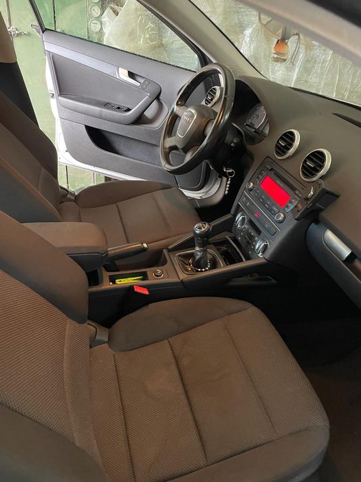 Audi a3 1.6 tdi 115cv nacional  2012