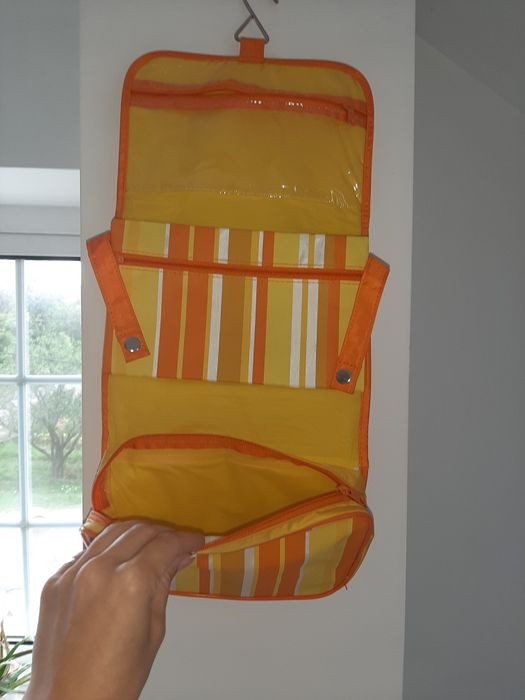 Косметичка (дорожня, розкладна)