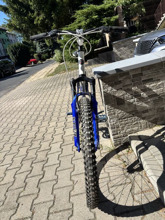 Rower górski XCM koła 26 cali do naprawy koło tył - dwie szprychy