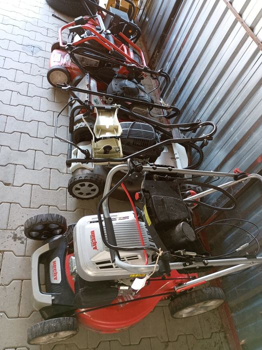 Pakiet Kosiarki spalinowe z napędem uszkodzone z Niemiec