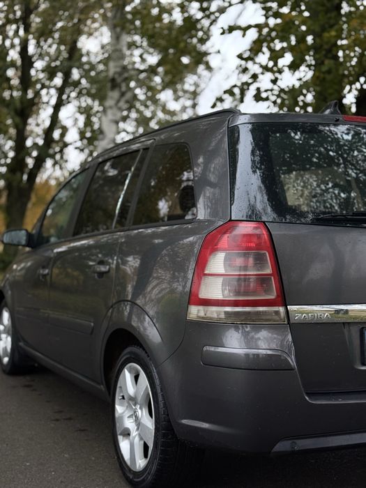 продам Opel Zafira B