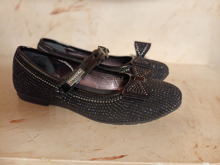 Продам нове взуття ,33р.