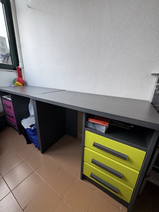 Secretárias de conjunto de quarto
