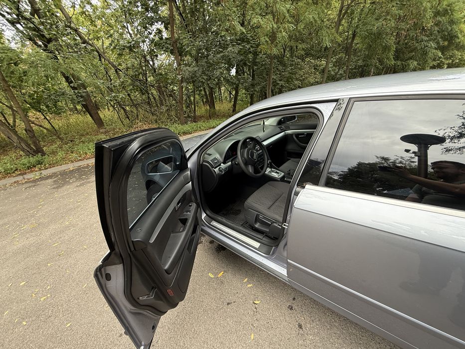 Продам Audi A4 b7 2.0 benz