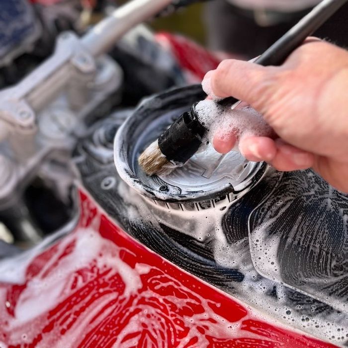 Lopes Moto Detail — Lavagem Técnica e Estética de Motas (Guimarães)