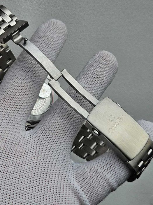 Механические часы с автоподзаводом Omega Seamaster Blue 300m