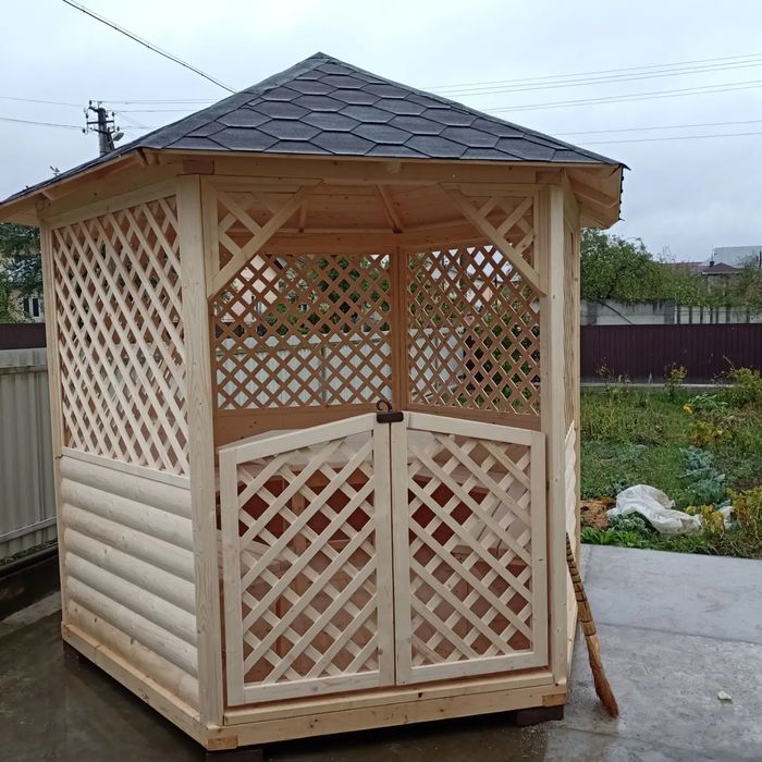 Альтанка 6 кутна , Туалет вуличний