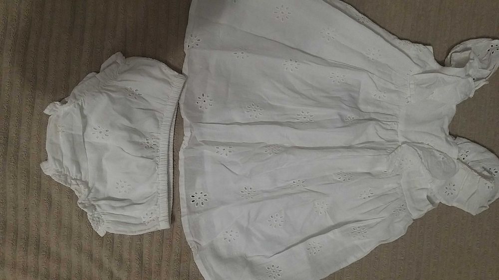 Дитячі біле літнє платтячко