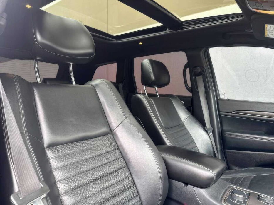 Jeep Grand Cherokee      2020
