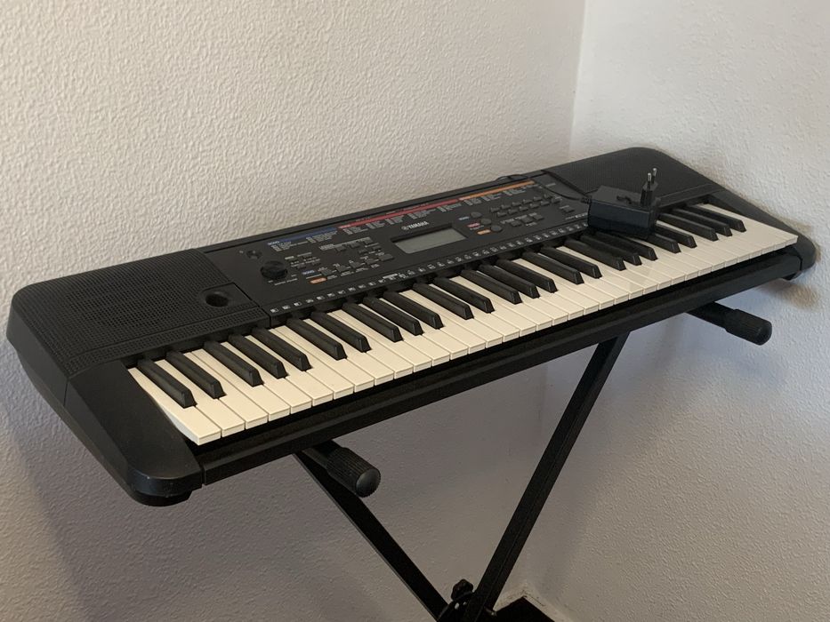 Teclado Yamaha 85€