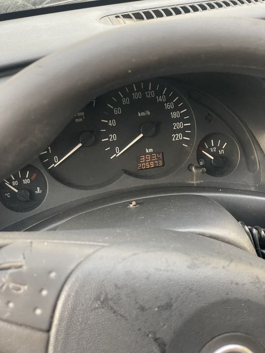 Opel corsa c 2001