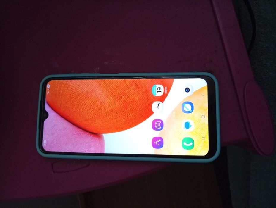 Samsung A14.....