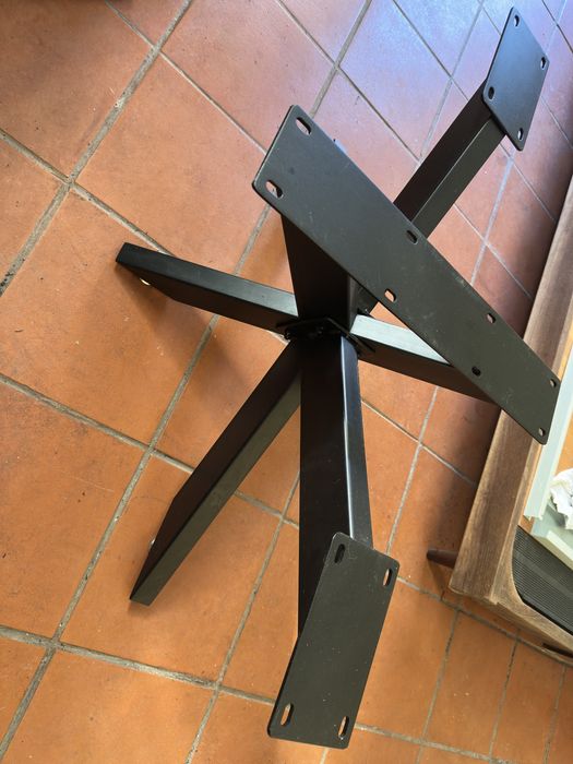 Perna de mesa industrial ML-Design