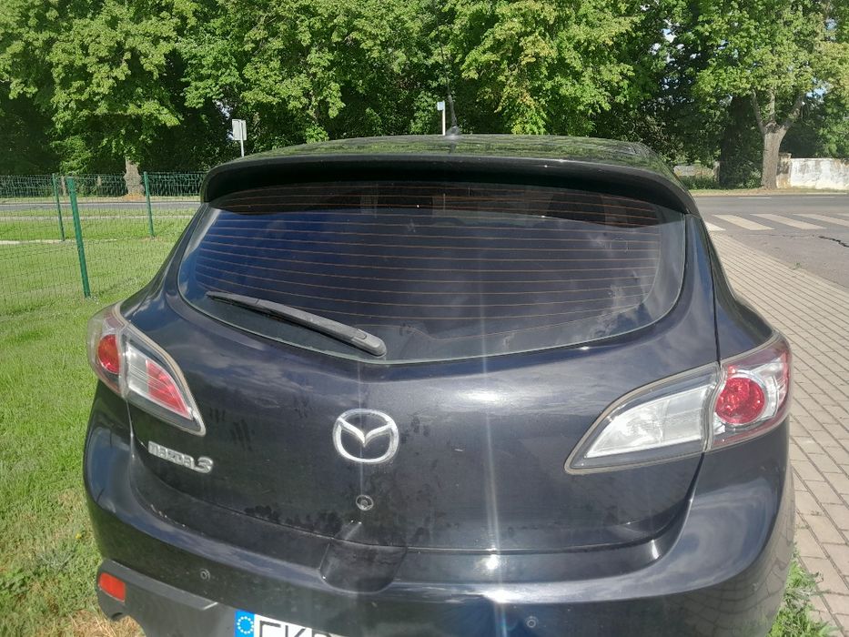 Sprzedam auto MAZDE 3 2011