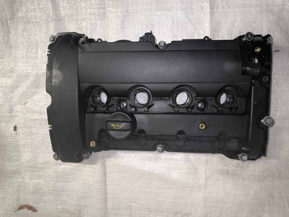 Pokrywa zaworów orginal PSA  do 1,6THP