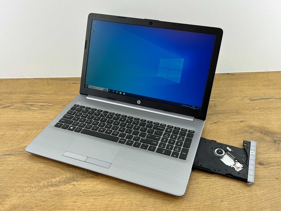 1337. Laptop Hp 255 G7, 15 cali, AMD A6. Dysk SSD M2 240gb, Win 10