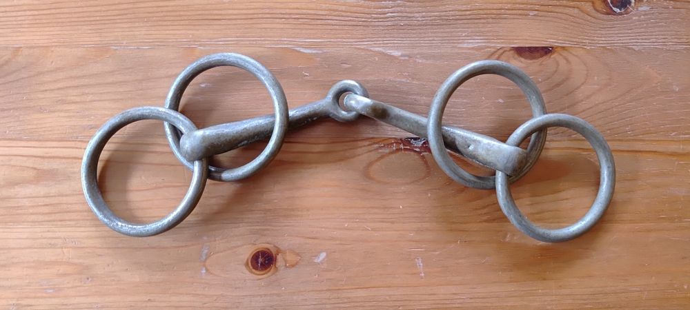 Wędzidło Końskie, Mosiądz