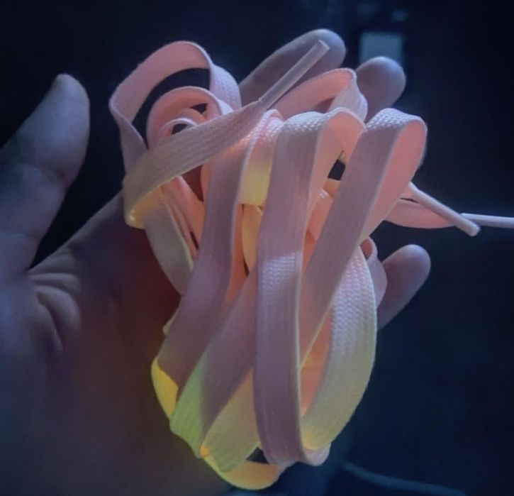 шнурки світяться флуоресцентні рожеві