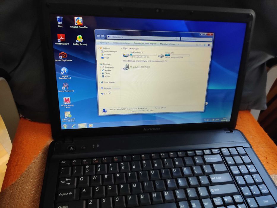 Laptop Lenovo G550 Z zasilaczem