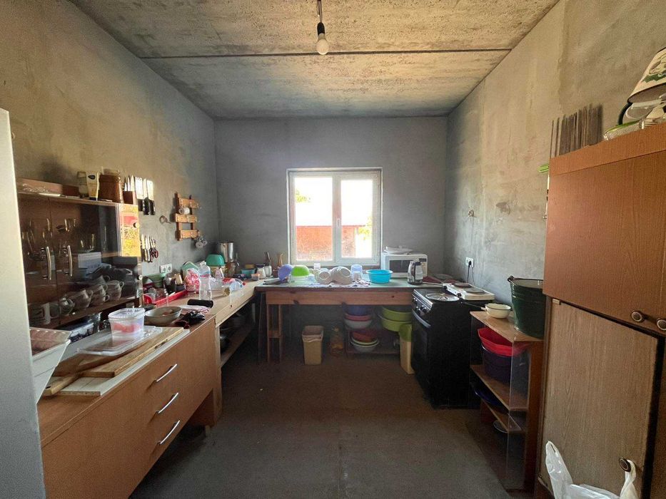 2 поверховий будинок у м. Чорноморськ на вул. Олександрійська. До моря та центру 15 хв.