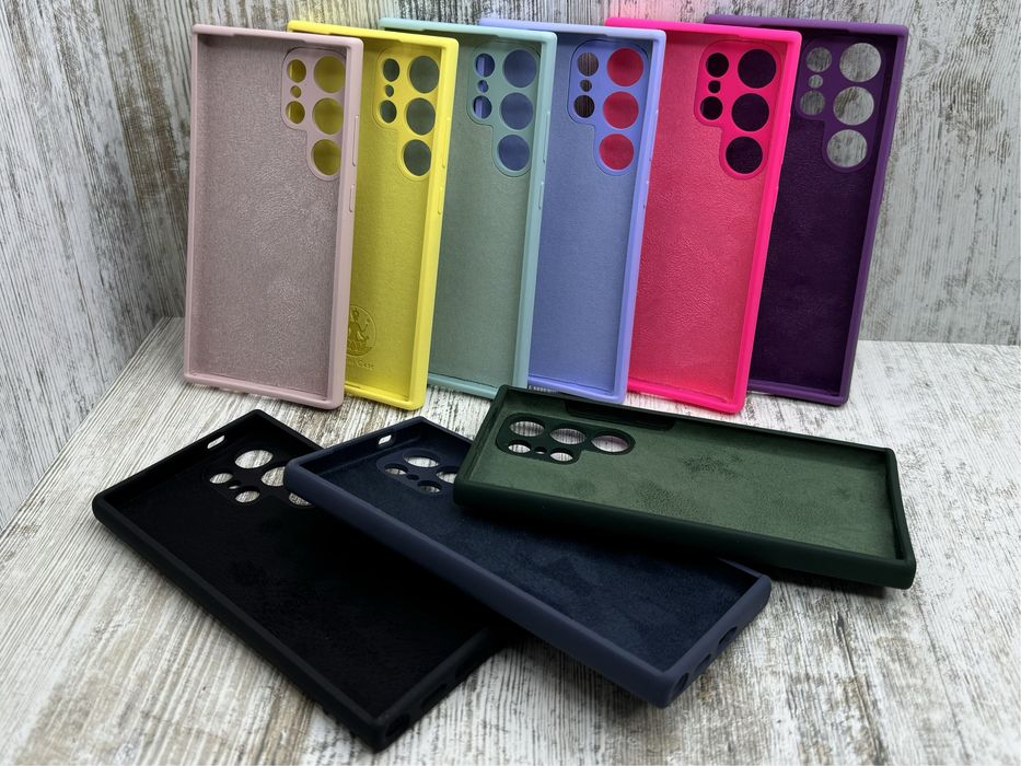 Не пачкаются! Чехол Silicone Case на Samsung S24 Ultra Чохол