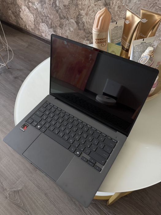 Asus Zenbook A14 512 GB