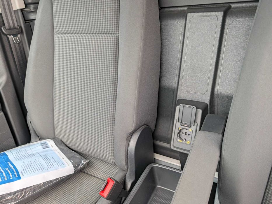 VW CADDY 2023 | 92.000 KM | IVA DEDUTÍVEL | REVISÃO FEITA | €18.500