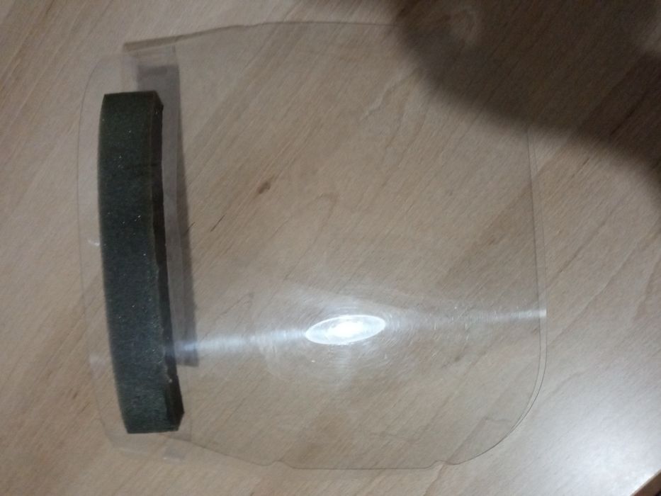Osłonki plastikowe, przyłbice.